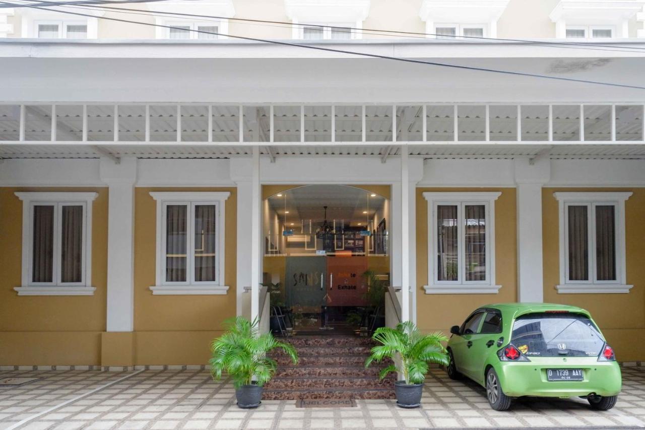 Sans Hotel Empress Simpang Lima Semarang Exterior foto